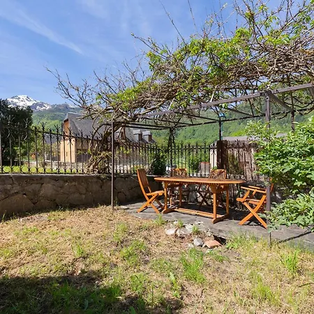 Holiday home Maison Renovee 12 Pers, Proche Loudenvielle, Wifi, Jardin, Terrasse, Navette Telecabine A 50m - Fr-1-695-56 Loudenvielle