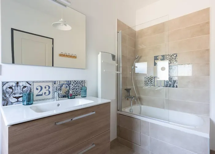 Maison Renovee 12 Pers Proche Avec Wifi Et Animaux Admis - Fr-1-695-56 別荘 *